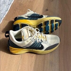 Nike Lunar Roam - alabaster / black / lemon drop / green abyss / Saturn roam